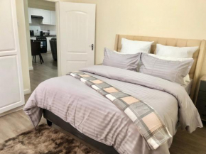 Serviced 2 Bedroom in Long Acres